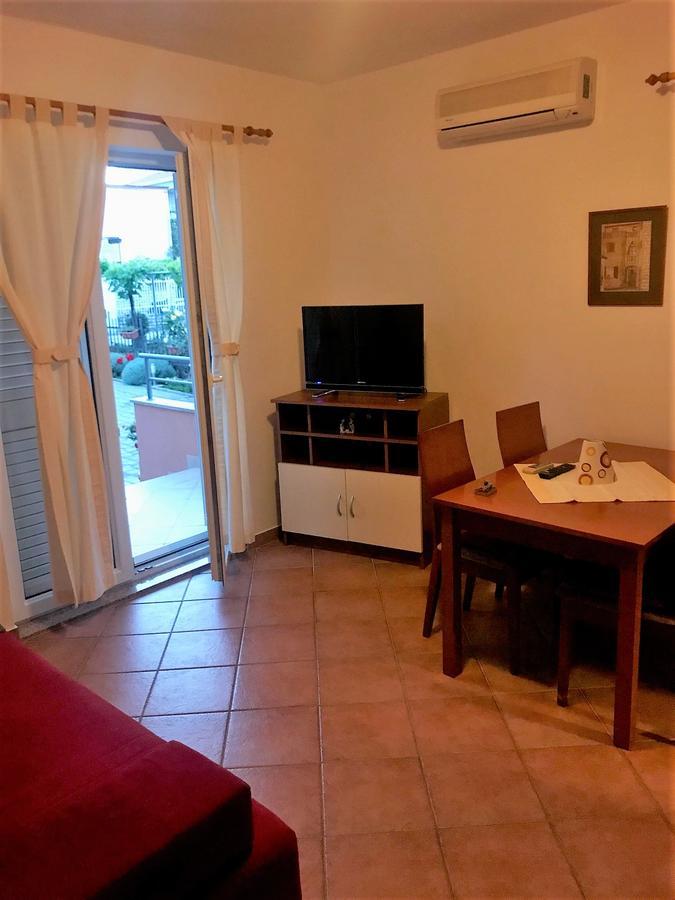 Apartments Juran Sukošan מראה חיצוני תמונה