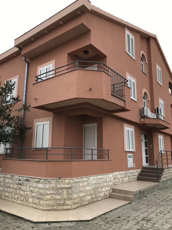 Apartments Juran Sukošan מראה חיצוני תמונה