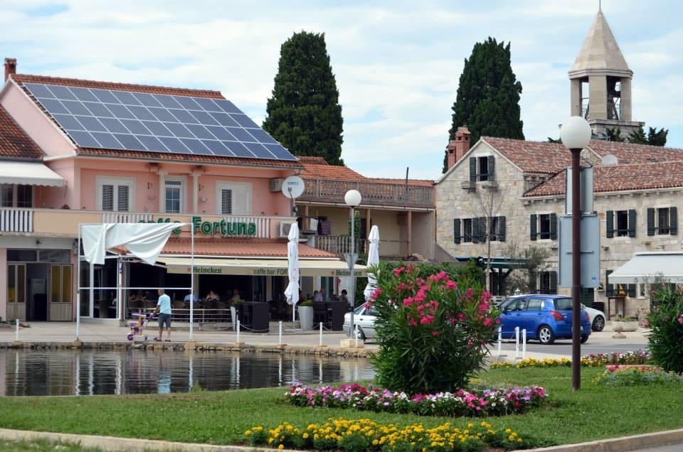 Apartments Juran Sukošan מראה חיצוני תמונה